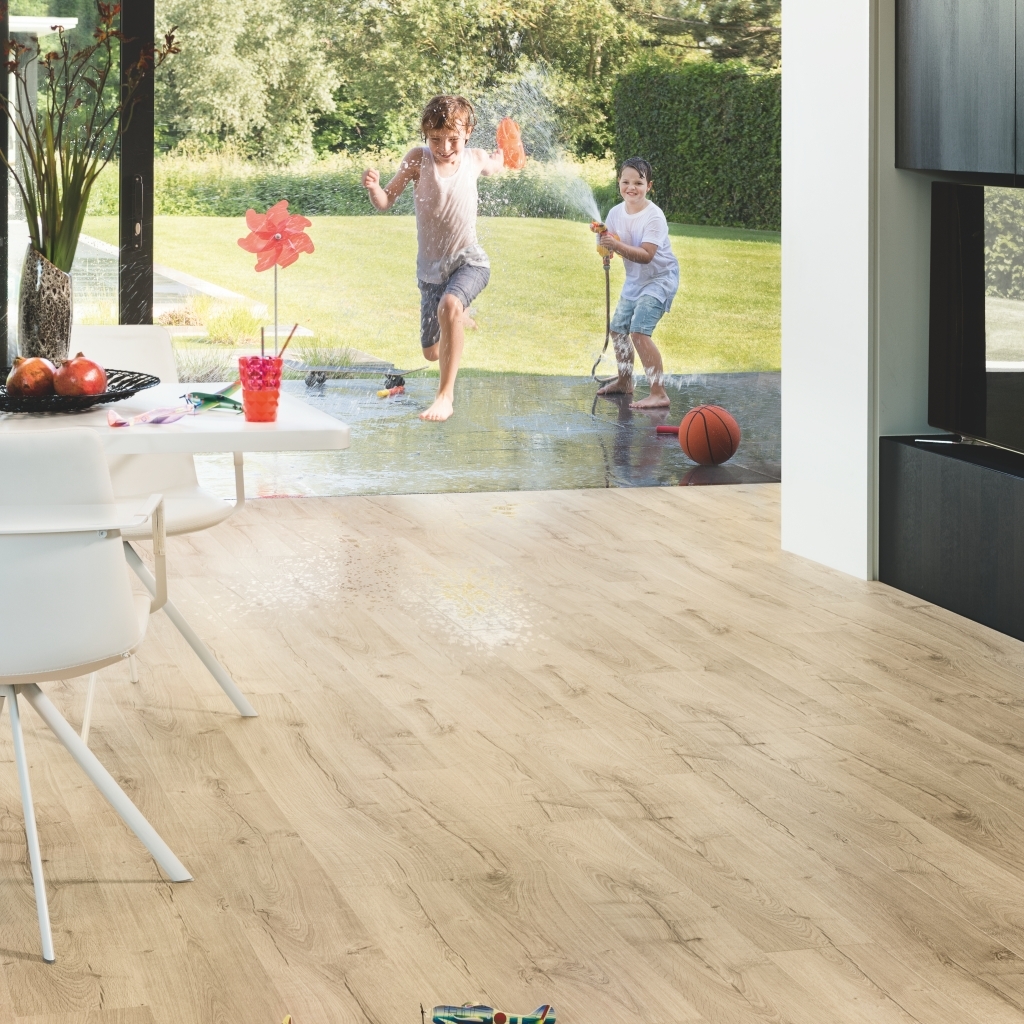 IM1847 | Classic Oak Beige Laminate